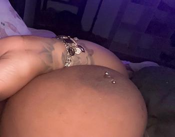 Layah, 24  female escort, Waterloo